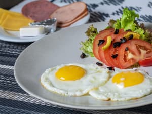 thumbnail: Breakfast area