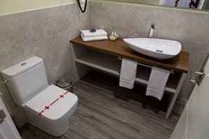 thumbnail: Bathroom