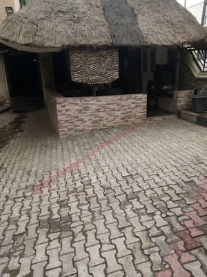 thumbnail: Bar (on property)