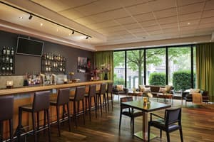 thumbnail: Bar (on property)