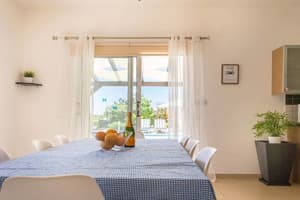thumbnail: In-room dining