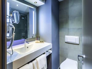 thumbnail: Bathroom