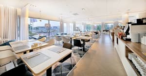 thumbnail: Breakfast area
