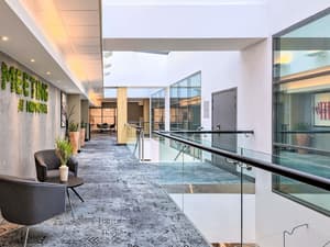 thumbnail: Business center