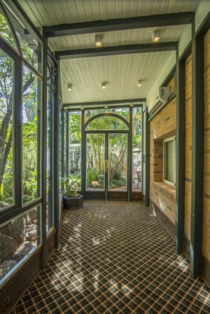 thumbnail: Interior