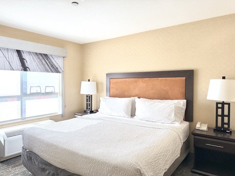 Guest Room 2