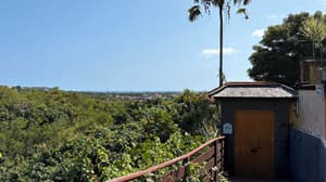 thumbnail: Front of property