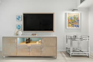thumbnail: Living room