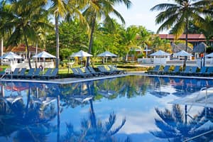 thumbnail: Outdoor pool