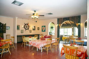 thumbnail: Restaurant