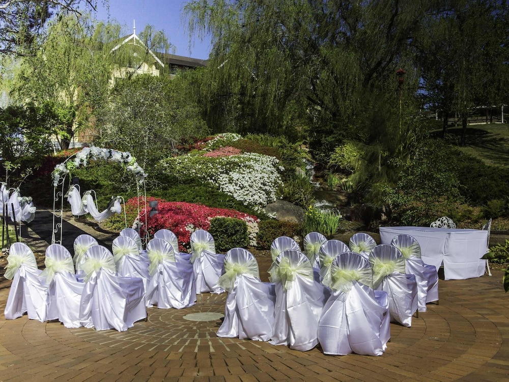 Indoor wedding
