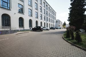 thumbnail: Parking