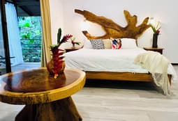 ECOTICA Boutique Hotel