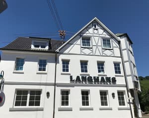 thumbnail: Front of property