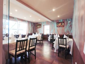 thumbnail: Restaurant