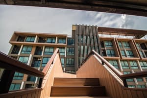 thumbnail: Exterior