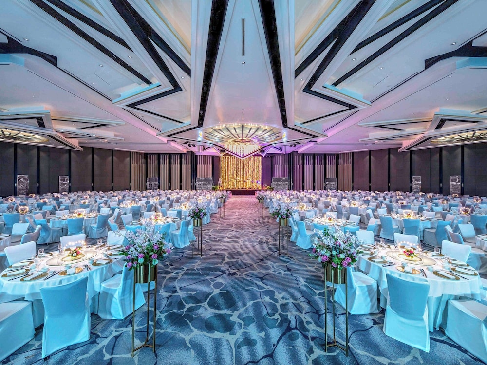 Indoor wedding