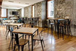 thumbnail: Bar (on property)