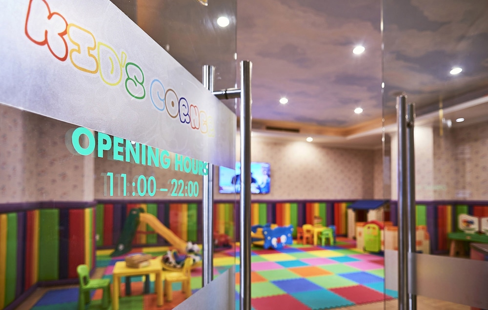 Children's play area - indoor