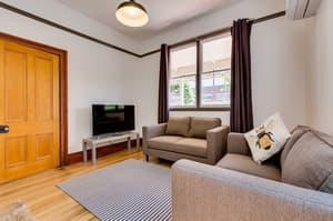 thumbnail: Living area
