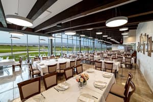 thumbnail: Restaurant