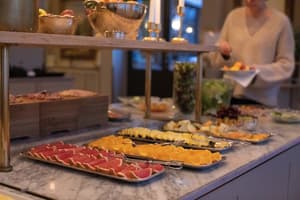 thumbnail: Restaurant