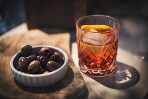 thumbnail: Bar (on property)