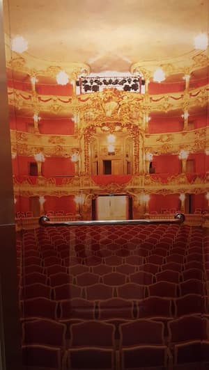 thumbnail: Interior entrance