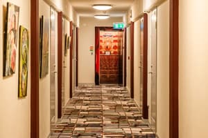 thumbnail: Interior