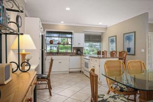thumbnail: Private kitchenette