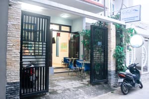 thumbnail: Property entrance
