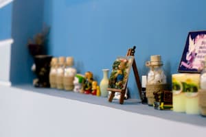 thumbnail: Interior detail