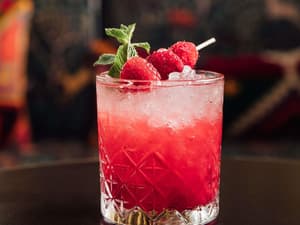 thumbnail: Bar (on property)