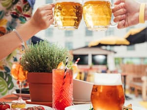 thumbnail: Bar (on property)