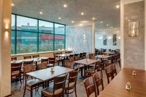 thumbnail: Restaurant