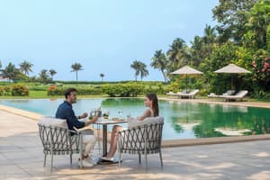thumbnail: Outdoor dining