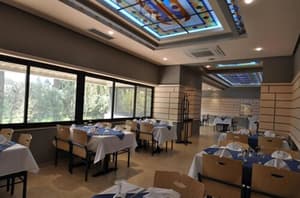 thumbnail: Restaurant
