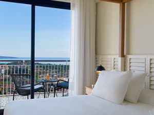 thumbnail: Balcony view