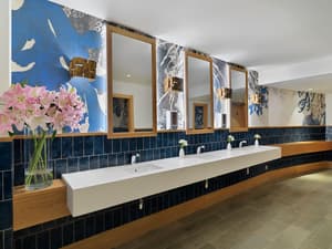 thumbnail: Interior detail