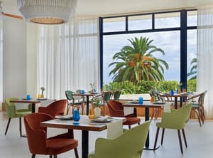 thumbnail: Restaurant