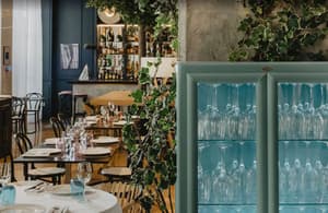 thumbnail: Restaurant