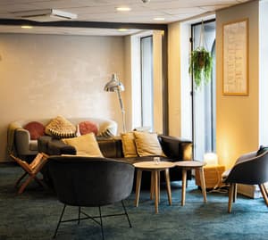 thumbnail: Lobby sitting area