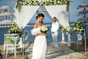 thumbnail: Outdoor wedding area