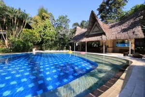 thumbnail: Pool