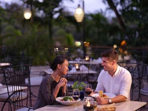 thumbnail: Restaurant