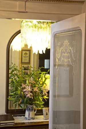 thumbnail: Interior detail