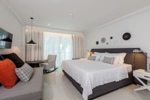 thumbnail: Room