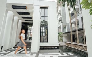 thumbnail: Interior