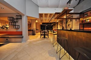 thumbnail: Restaurant