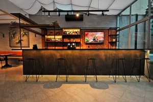 thumbnail: Restaurant